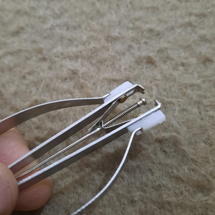 آچار عقربه درار موتور ساعت مدل A71